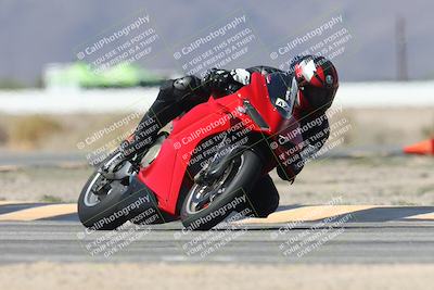 media/Oct-02-2025-Racers Edge (Thu) [[2c91cb6ab3]]/2-A Group/Session 3-Turn 4 Part 2 (1145am)/